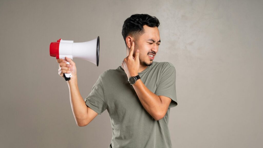 zanieczyszczeni hałasem - strona tytułowa