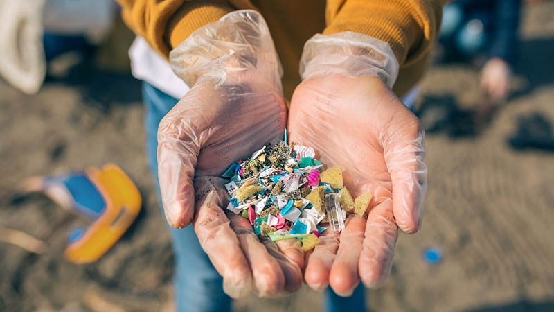 Mikroplastik na plaży , zanieczyszczenie środowiska, Granice Ziemi